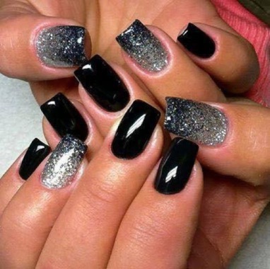 Ce travaille ma demander 2h de boulot là cliente avec des ongles court