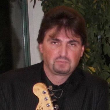 Марио Петров