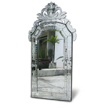 Item 01.
Large 140 x 70 cm