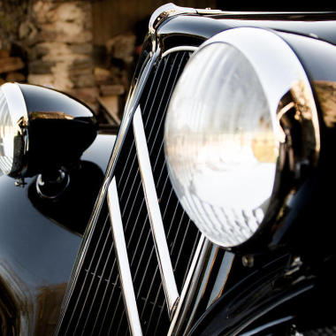 A.Traction Auto-Retro