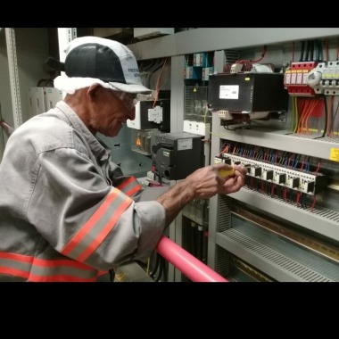 Teófilo Manutenções Elétricas