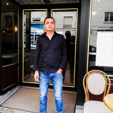 Aniss Homme De Maintenance