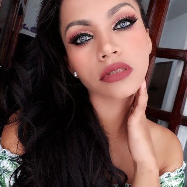 Viviana Make Up