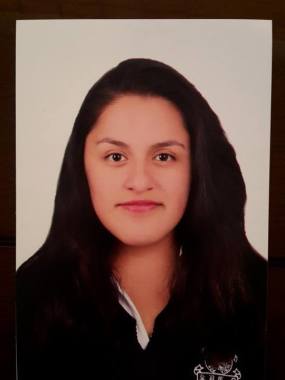 Abigail Paseadora De Perros