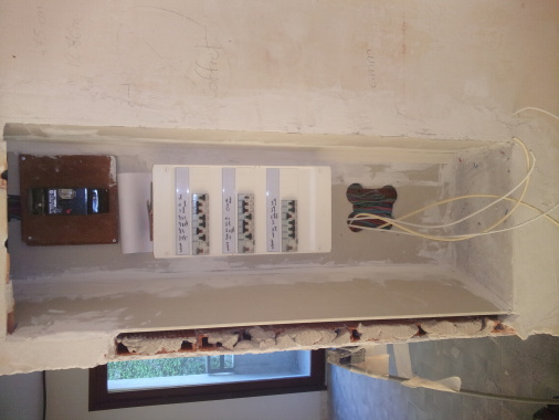 tableau electrique plus placard en réalisatation