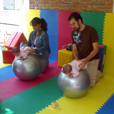 Fisiolam Terapia Física  Y Respiratoria A Domicilio