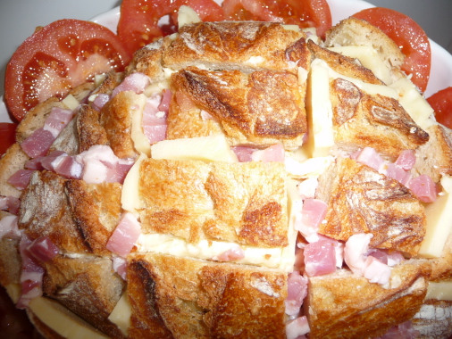 comment faire juste avec du pain du fromage des lardons un super repas