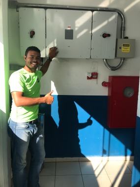 Sistema de energia solar de 55kwp em um colegio
