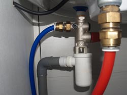dépannage plomberie sanitaire
réparation ou remplacement chauffe eau