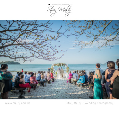 Casamento pé na areia
