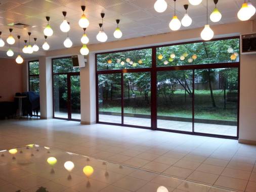 Notre très jolie salle de danse, lumineuse et spacieuse.