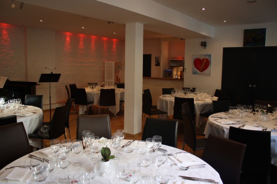 Table ronde pour un mariage