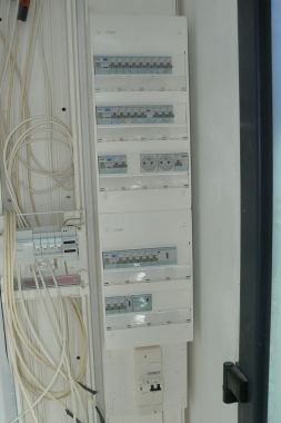 Tableau électrique complet.