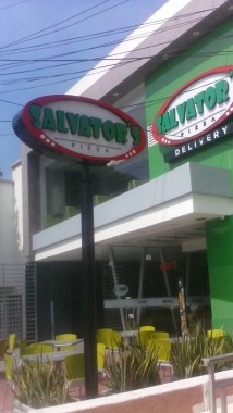 aviso en acrílico doble cara tipo colombina