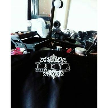 Tieya Make Up