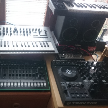 Dj