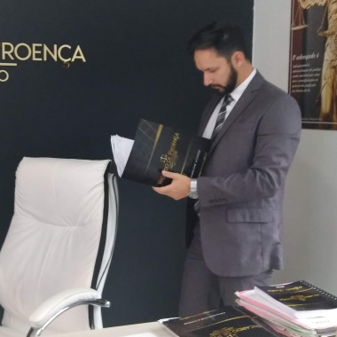 Profissional: Ricardo De Proença