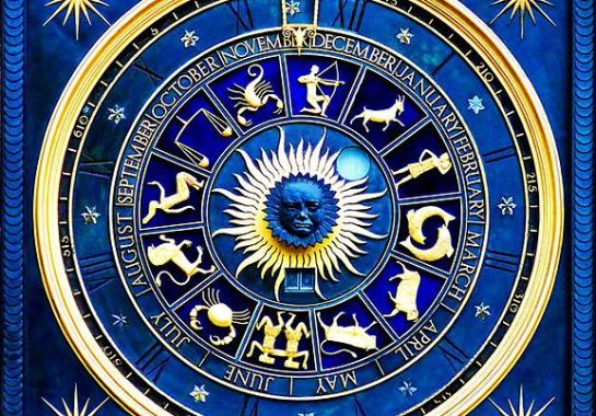 Traim intr-un ocean de energie cosmica.
Peste tot energia vibreaza intr-un anumit fel.
Baza Astrologiei este studierea energiilor constelatiilor, fiecare constelatie fiind inconjurata de energie cosmica.
Asemanarea dinte Om si Univers este perfecta inca de la nivel structural.

Cum totul este Energie condensata la diferite niveluri de densitate, cum totul radiaza energie, inca de la nastere corpul uman se scalda in diferite influiente energetice. Acestea isi pun amprenta pe fizicul si psihicul unui om.