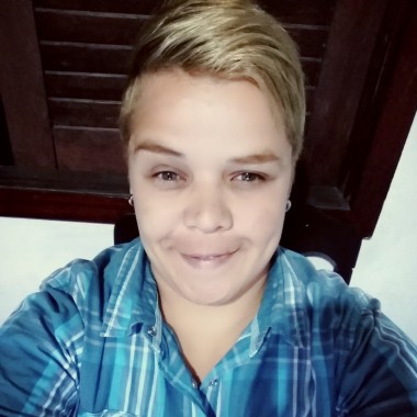 Ana(Montadora De Móveis)
