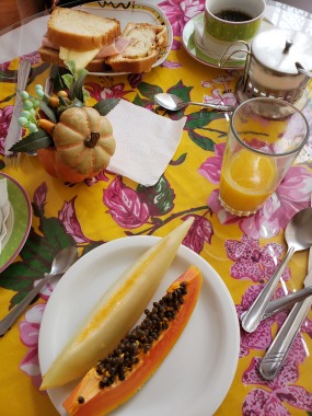 Café da manhã.