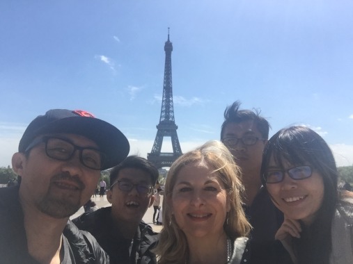 Mon groupe de 42 guest de Malaisie en city tour à La Tour Eiffel en Avril 2018