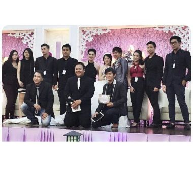 Team Wedding Organizer Laluna Party.
Kami bangga jika Acara Anda sukses...