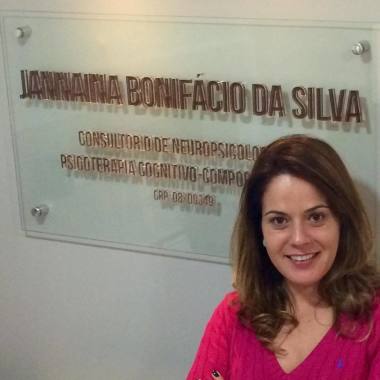 Silva, Jannaina B.