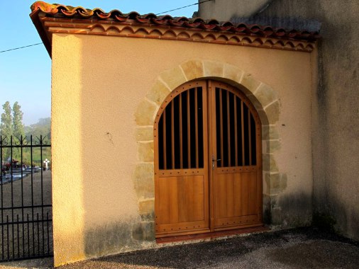 Porte cochère d'église, plus de photos ici :http://www.creationlaurentin.fr/porte-cochere-dentree-deglise/