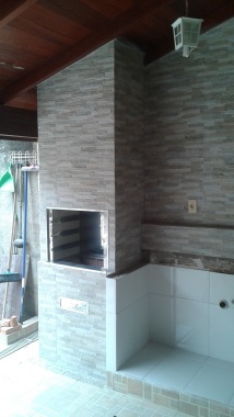 churraqueira revestida em porcelanato