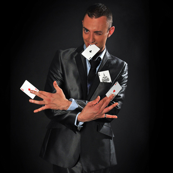 Aurélien, Magicien