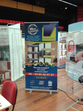 Roll up
100 x 220 mm
PVC 550 grs