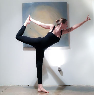 Dancer pose/quad stretch - Natarajasana 