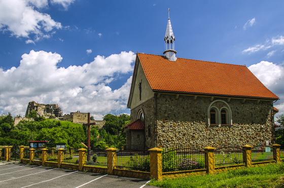 Odrzykoń - widok na zamek Kamieniec