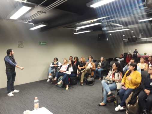 Dando entrenamiento para representantes de marca a nivel nacional