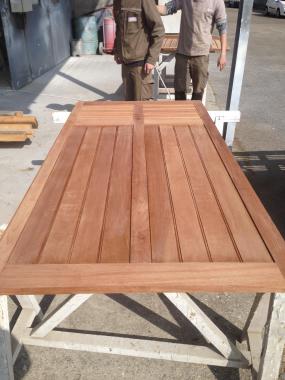SJ Menuiserie fabrication de vole persienne en bois rouge