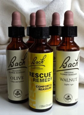    Escencias de Bach, Olive, Walnut y Rescue remedy 