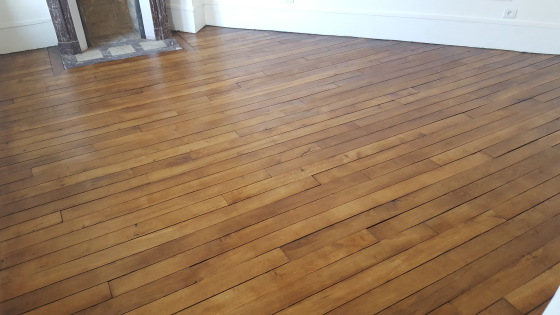 Vitrification de parquet.