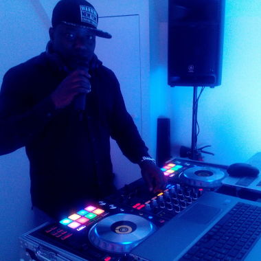Dj Krystoff