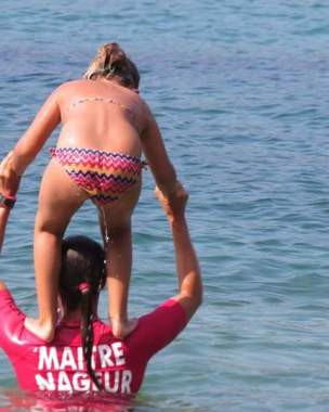 Cours de natation en mer