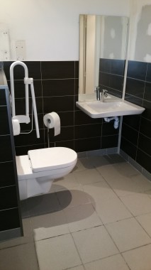 Bloc sanitaire pour personne à mobilité réduite
WC suspendu à broyeur intégré permettant son installation dans différente pièce en rénovation