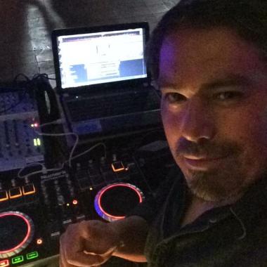 Dj Thera