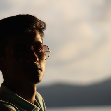Extrovert _Lens