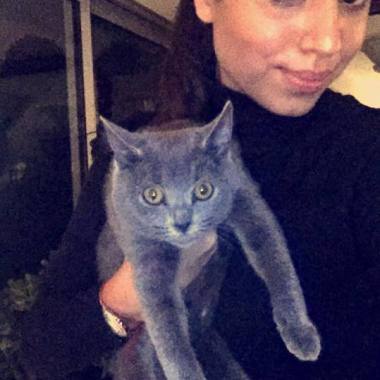 Charlotte, Promeneuse/Garde De Chiens/Chats