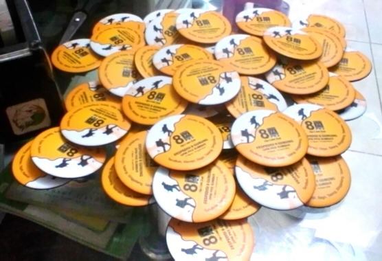 Cetak pin murah. Kualitas bahan plastikbtebal
