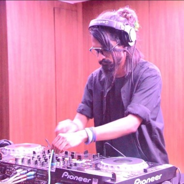 Dj Aizwar