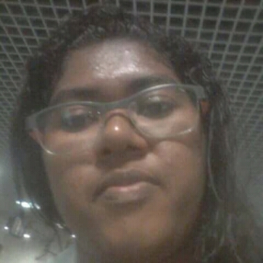 Acompanhante E Cuidadora De Idosos