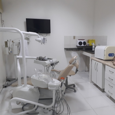 Dentista Dra. Isabella Azeredo