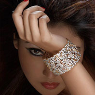 Jewellary Shoot

Fashion & Advertising Photographer

www.macphotographer.in