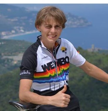 championne du monde d'endurance vtt en solo clientes chez moi depuis 2 ans