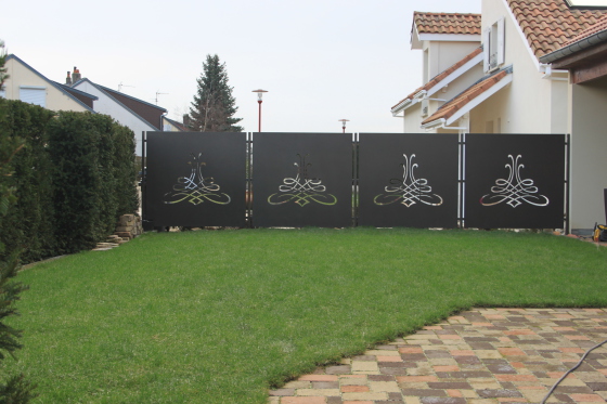 Clôtures et portails, fabrication sur mesure.
